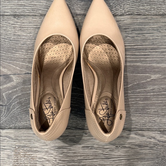Life Stride Shoes - Life Stride Women's Beige Heels